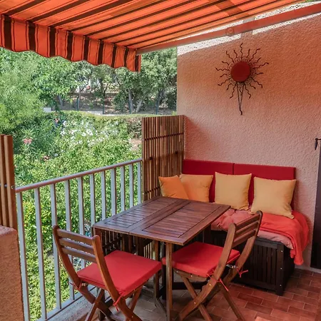 Charming With Terrace Near The Beaches Hyères