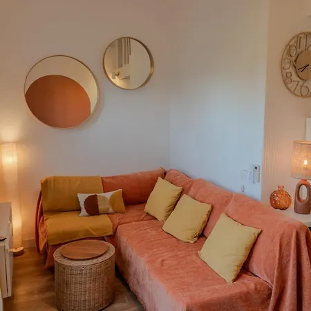 Charming With Terrace Near The Beaches Appartamento *