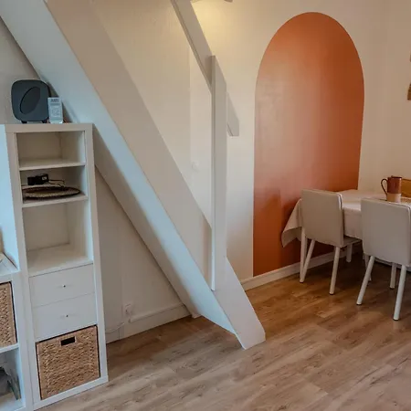 Charming With Terrace Near The Beaches