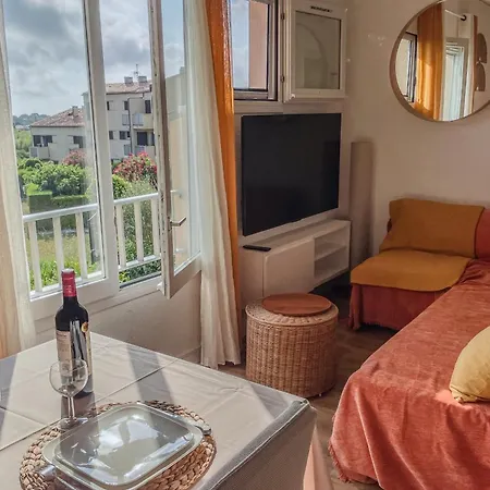 Charming With Terrace Near The Beaches